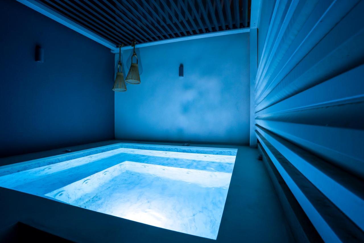 Nerea Boutique Suites Karystos Exteriör bild