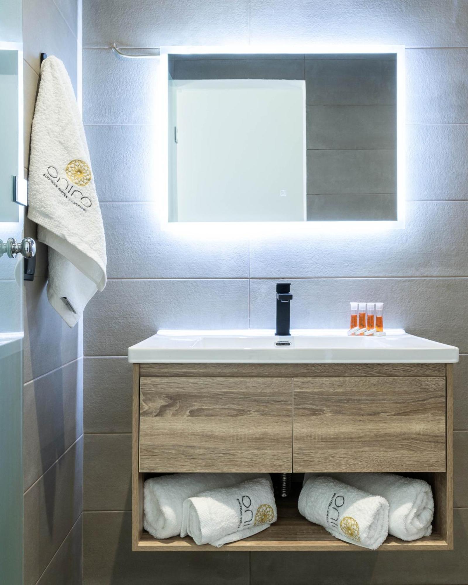 Nerea Boutique Suites Karystos Rum bild
